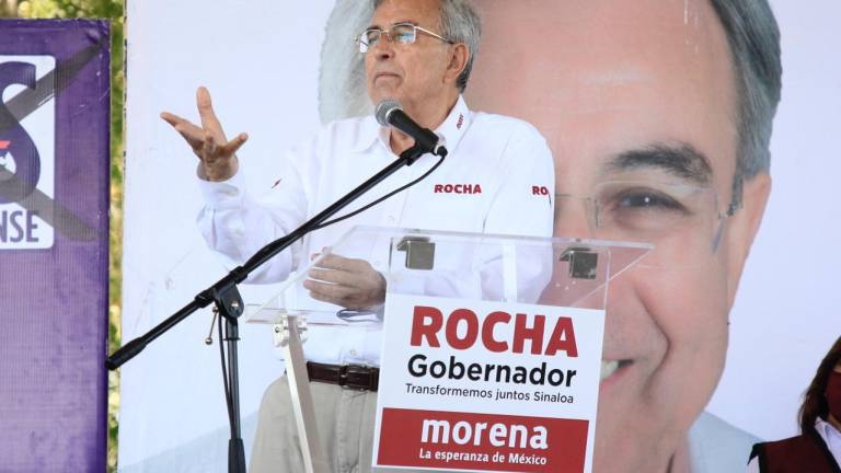 Rubén Rocha Moya, candidato a Gobernador de Sinaloa, se reúne con simpatizantes en Aguaruto.