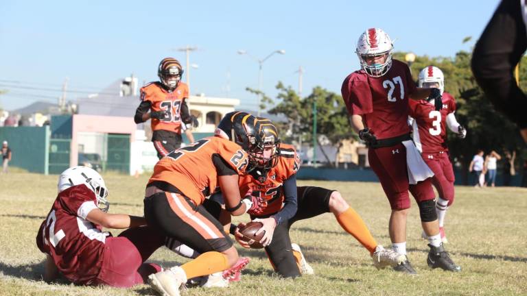 El campo del Fraccionamiento Villas del Rey vibró con el encuentro entre Burros Salvajes y Tigres del Tecnológico de Tepic.