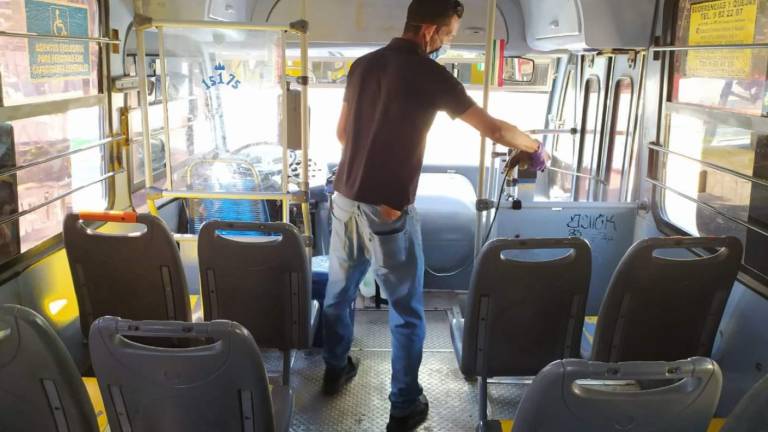 En Mazatlán hay personas que se resisten a utilizar el cubrebocas en el transporte urbano; se aplican 137 infracciones: Vialidad