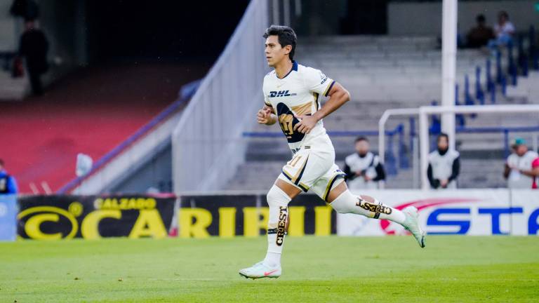 José Juan Macías se queda en Pumas.