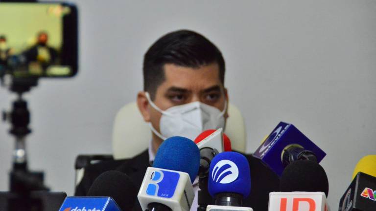 IMSS solicitó a la Federación la eliminación de 146 casos de Covid-19 en Sinaloa por duplicidad de información, pero no notificó al Estado