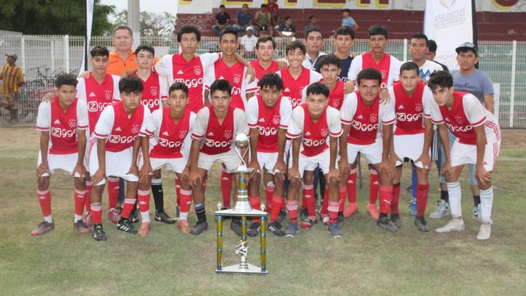 La 10 de Mayo alza título de la Liga de Futbol Juvenil de Escuinapa