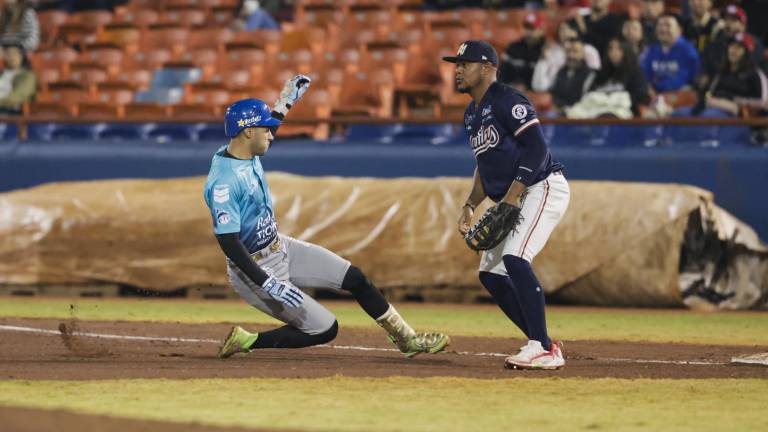 Yaquis evita la escoba.