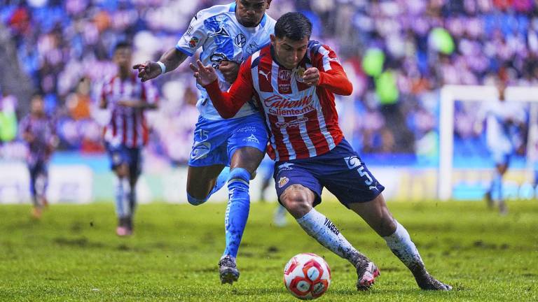 Chivas liga victorias en el Apertura 2025.