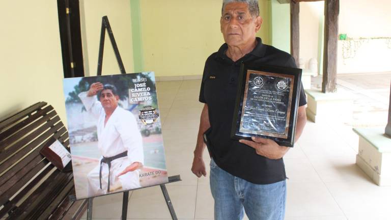 El Sensi Camilo Rivera Campos ingresa al Salón de la Fama de Artes Marciales en México.