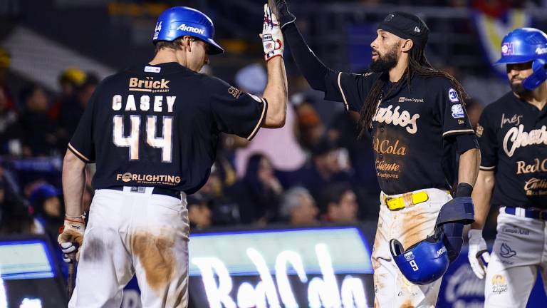 Charros pone la serie 1-1 ante Águilas.