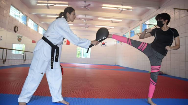 Encabezada por la olímpica Itzel Manjarrez, Escuela de Taekwondo de la UAS abre sus puertas a niños y jóvenes