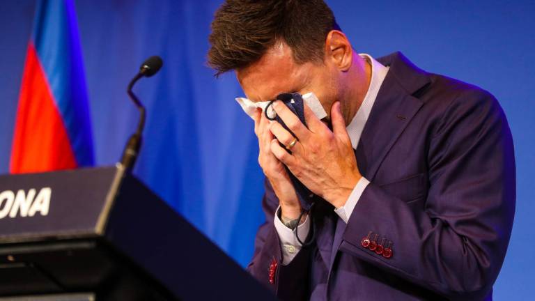 Lionel Messi se despide del Barcelona entre lágrimas; dice que negocia con el PSG