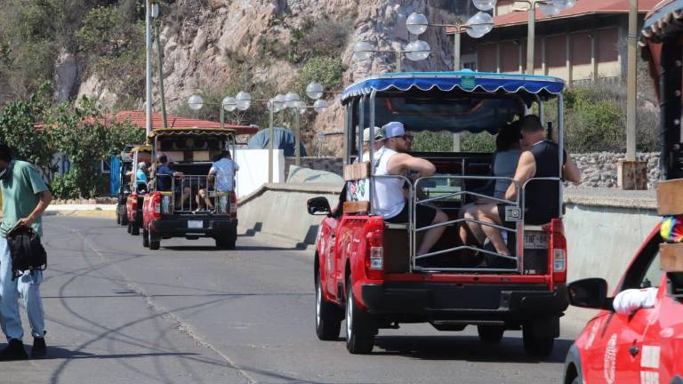 Aunque Mazatlán recibió numerosos visitantes durante la Semana Santa, aurigueros y pulmoneros aseguran que la derrama económica fue muy baja para ellos.
