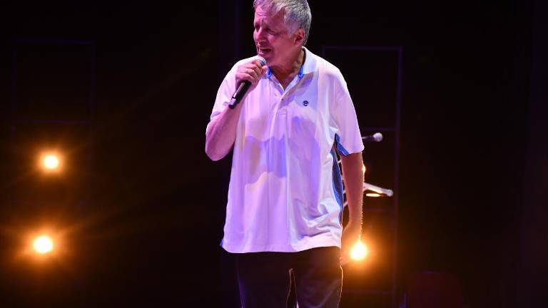 Xavier Velasco presenta en el MIA su más reciente libro.