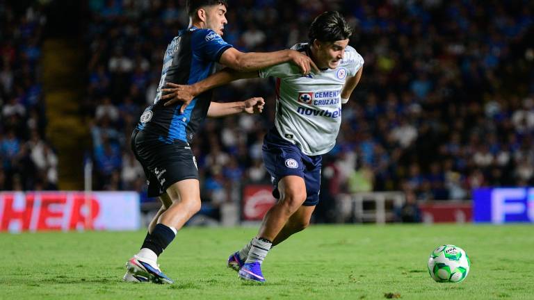 Cruz Azul no pudo mantener la ventaja ante Querétaro.