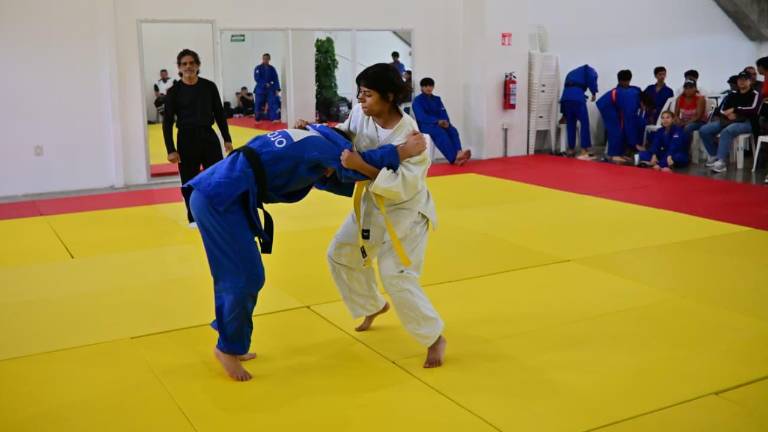 Con técnica y emoción, se celebró en el Salón de Usos Múltiples del Imdem la Eliminatoria Municipal de Judo.