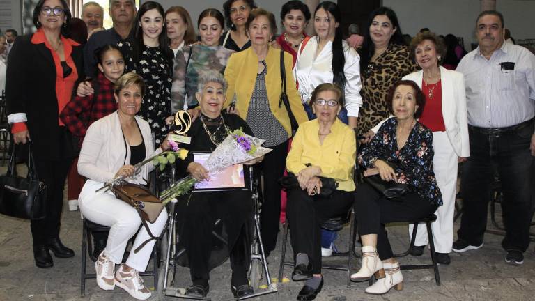 Reconocen a 46 mujeres sinaloenses por su contribución y legado a la sociedad