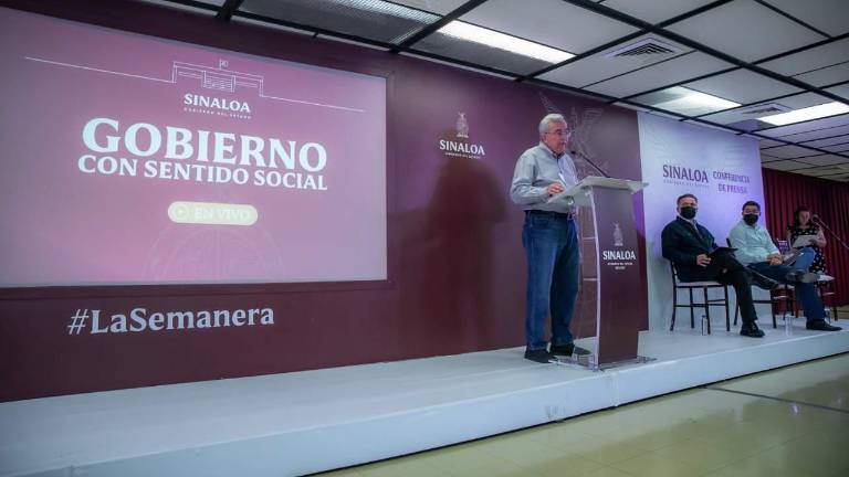 El Gobernador Rubén Rocha Moya en La Semanera.