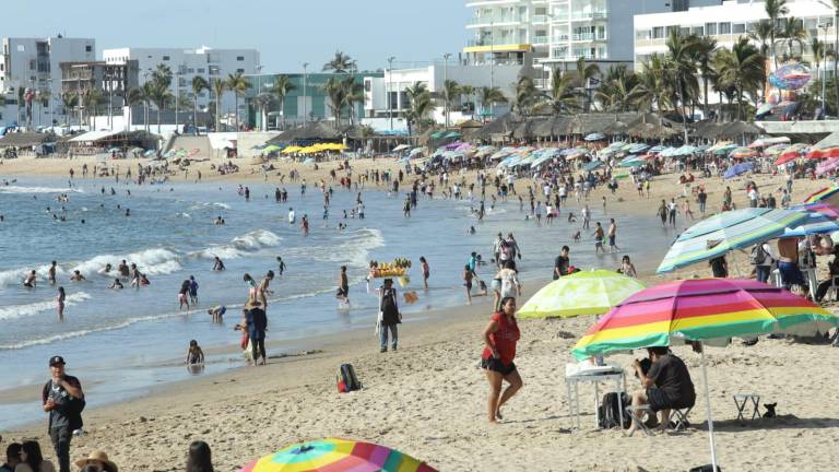 Se esperan 2.5 millones de visitantes en playas de Sinaloa.