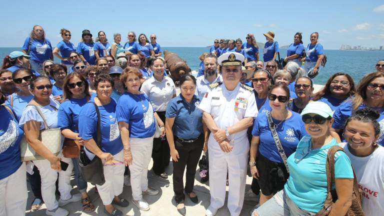 Damas voluntarias de ANSPAC Mazatlán comparten una actividad de verano en el Museo Casa del Marino.