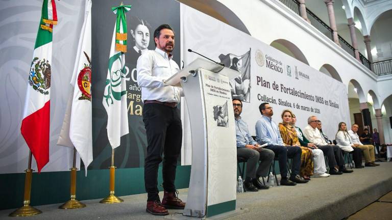 Zoé Robledo Aburto, director general del IMSS, en su gira por Sinaloa.