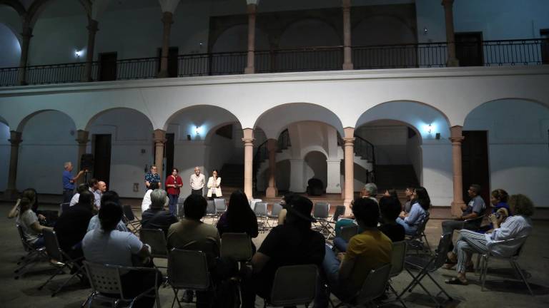 En el Museo de Arte de Sinaloa se habló sobre el catálogo de la exposición “Algo a donde sea”, de Alejandro Mojica.