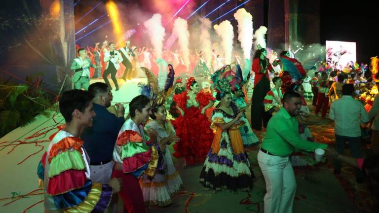 El Carnaval de Mazatlán no se debe dejar a consulta; no es recomendable que se haga: epidemiólogo