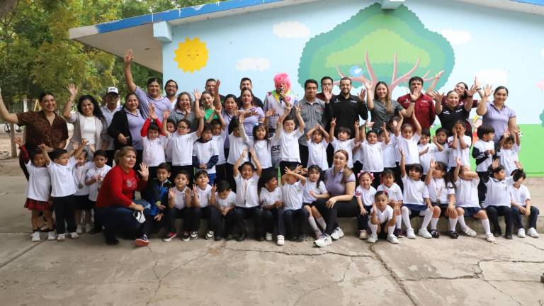 Personal de la SEPyC tuvieron una serie de encuentros con padres y madres de familia y docentes.