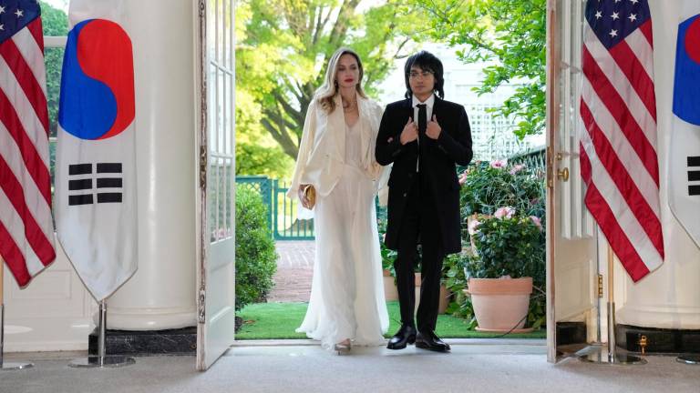 Angelina Jolie y Maddox acuden a una cena para celebrar el 70 aniversario de la alianza entre Estados Unidos y la República de Corea
