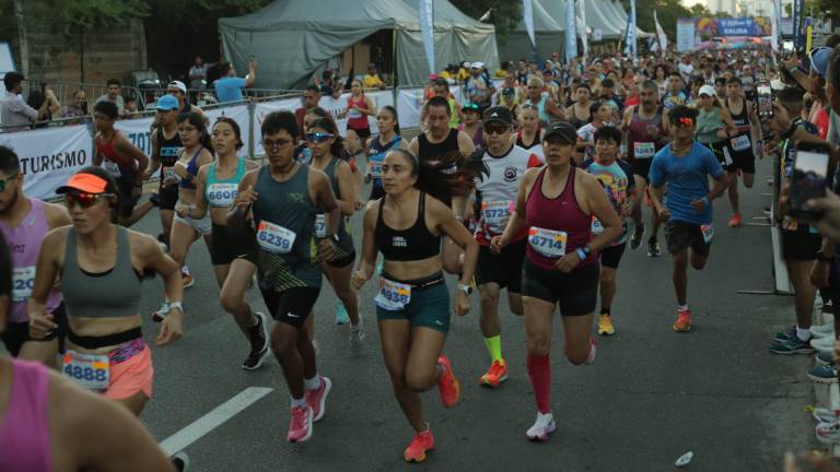 Mazatlán vivirá una fiesta atlética este domingo con las pruebas de los 21k y 42k, dentro del Gran Maratón Chevron Mazatlán 2025.
