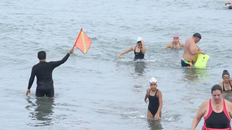 El comité anuncia 10 travesías mensuales y competencias especiales en Playa Norte.