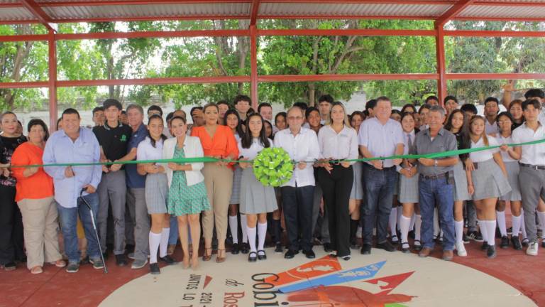 En la inauguración participaron la Alcaldesa de Rosario, Autoridades de Cobaes y alumnado.
