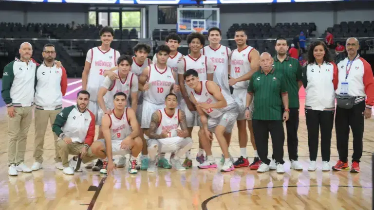 El mazatleco Ronnie Selleaze volvió a liderar la ofensiva tricolor.