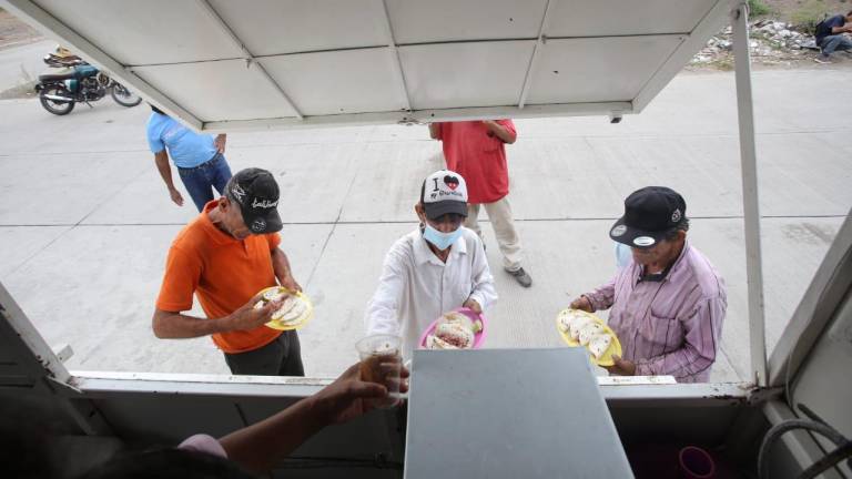 Comedor comunitario de la Burócrata en Mazatlán invita a los más necesitados a desayunar tres veces a la semana