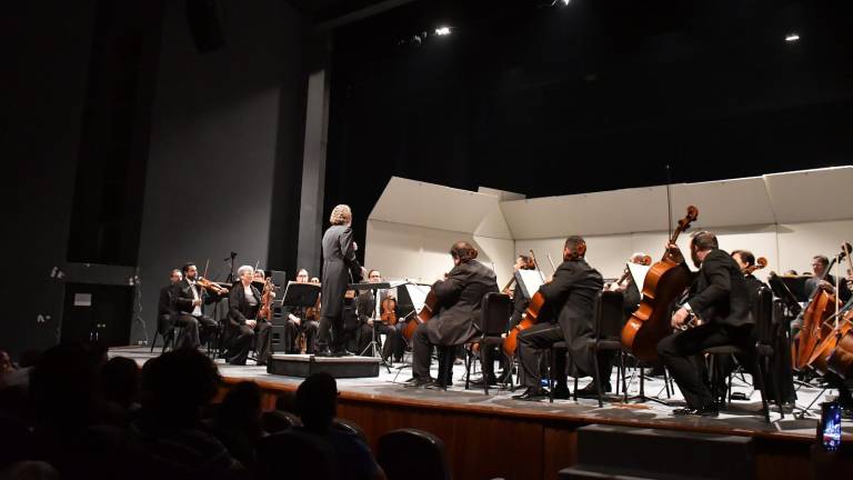 La Orquesta Sinfónica Sinaloa de la Artes inició el año con música de Viena.