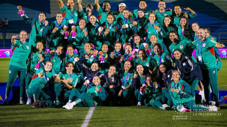 México es tricampeón centroamericano de futbol femenil