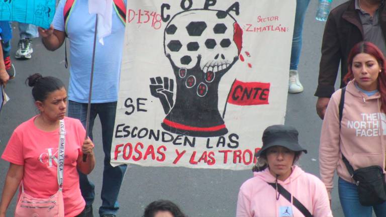 Integrantes de la Sección 22 de la Coordinadora Nacional de Trabajadores de la Educación.