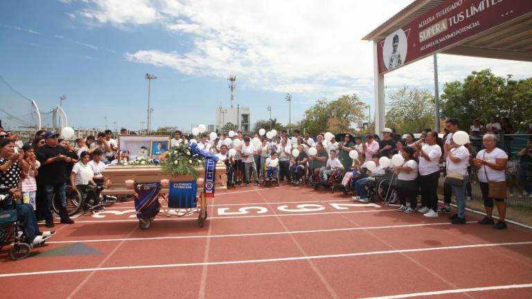 El cuerpo del paratleta José Trinidad Serrano García estuvo por última vez en la pista de tartán de la Unidad Deportiva Benito Juárez.