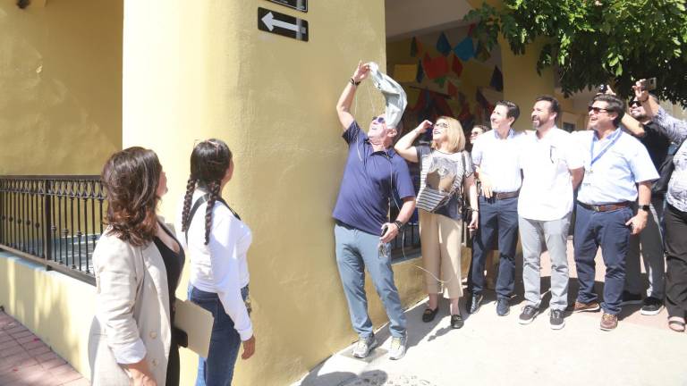 Develación de placa de inicio de nomenclaturas y señaléticas en el Centro Histórico de Mazatlán.
