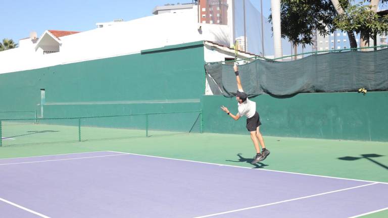 El torneo combina talento emergente y experiencia.