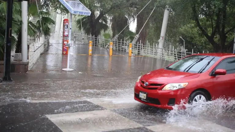 Llaman a extremar precauciones ante posibles inundaciones y encharcamientos por las lluvias en Sinaloa.