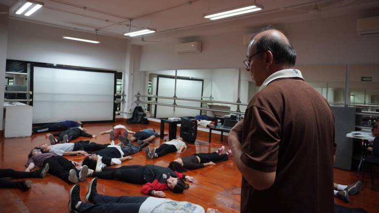 El taller dirigido a artistas escénicos con o sin experiencia y público interesado a partir de 15 años de edad.