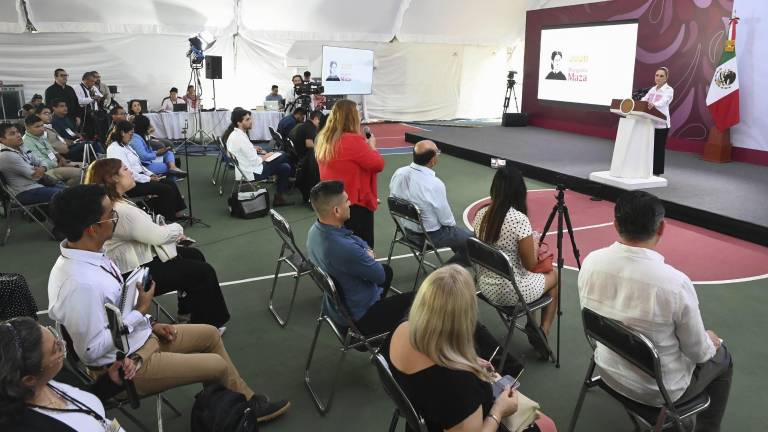 La Presidenta Claudia Sheinbaum Pardo anunció que el próximo año contarán con nuevo material para reforzar el aprendizaje de matemáticas y lectoescritura.