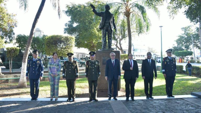 Conmemoran en Sinaloa 220 aniversario del natalicio de Benito Juárez