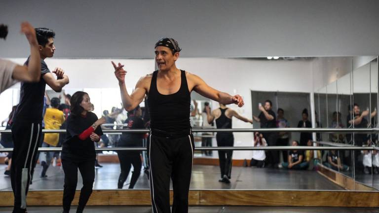 Ruby Gámez comparte los conocimientos adquiridos en 40 años en la danza