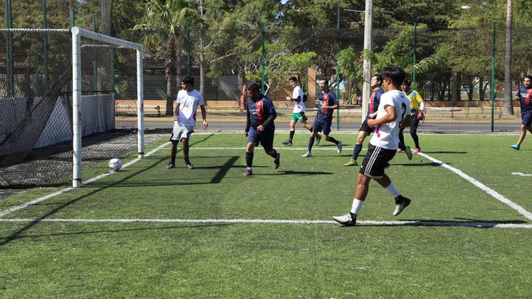 La cancha de futbol del Kilómetro Cero fue el escenario para el cuadrangular organizado por el INE.