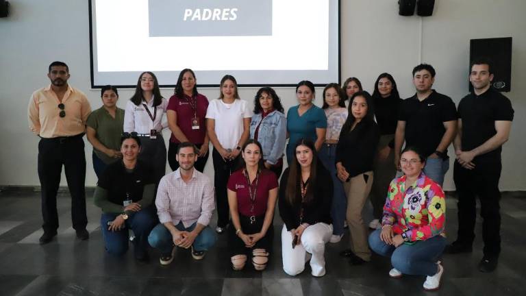Guasave recibió la capación para sus psicólogos y psicólogas.
