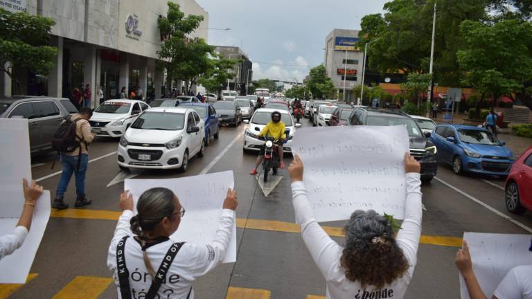 La protesta fue encabezada por el colectivo Sabuesos Guerreras
