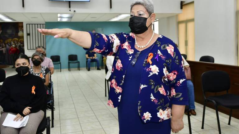 Carmen Ramírez Morales continuará al frente del Instituto Municipal de la Mujer en Mazatlán.