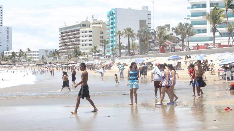 Las playas han registrado mucha afluencia de personas que no usan cubrebocas.