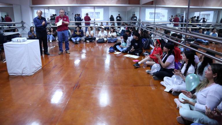 Este taller busca ofrecer herramientas que aporten al desempeño actoral de los participantes.