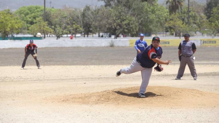 Grupo Rigel se impone en la Liga de Beisbol Máster del Chololos