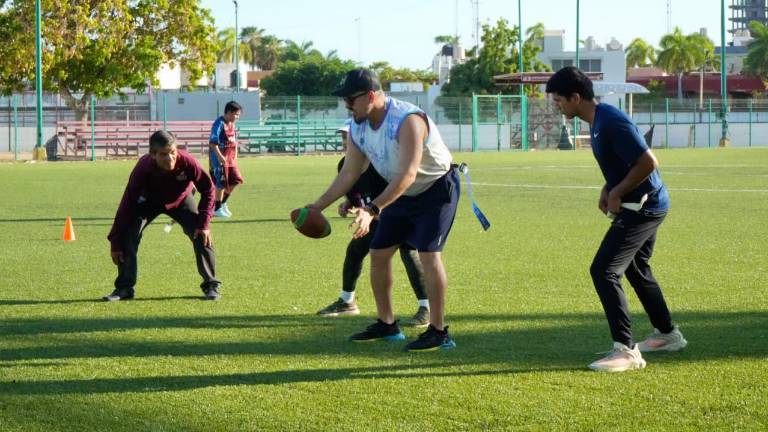 Deja curso de flag futbol grandes enseñanzas a participantes.