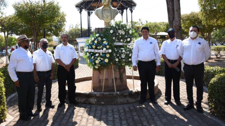 En Rosario, autoridades conmemoran el Natalicio de Benito Juárez